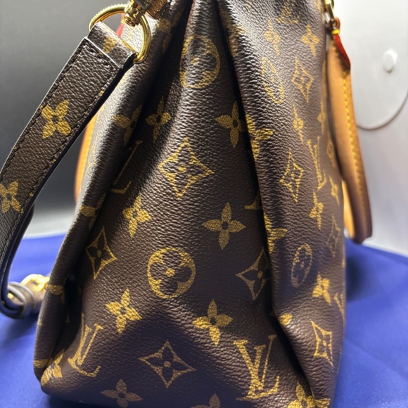 Louis Vuitton Pallas Monogram Canvas Tote – Red Accent - Picture 4 of 9